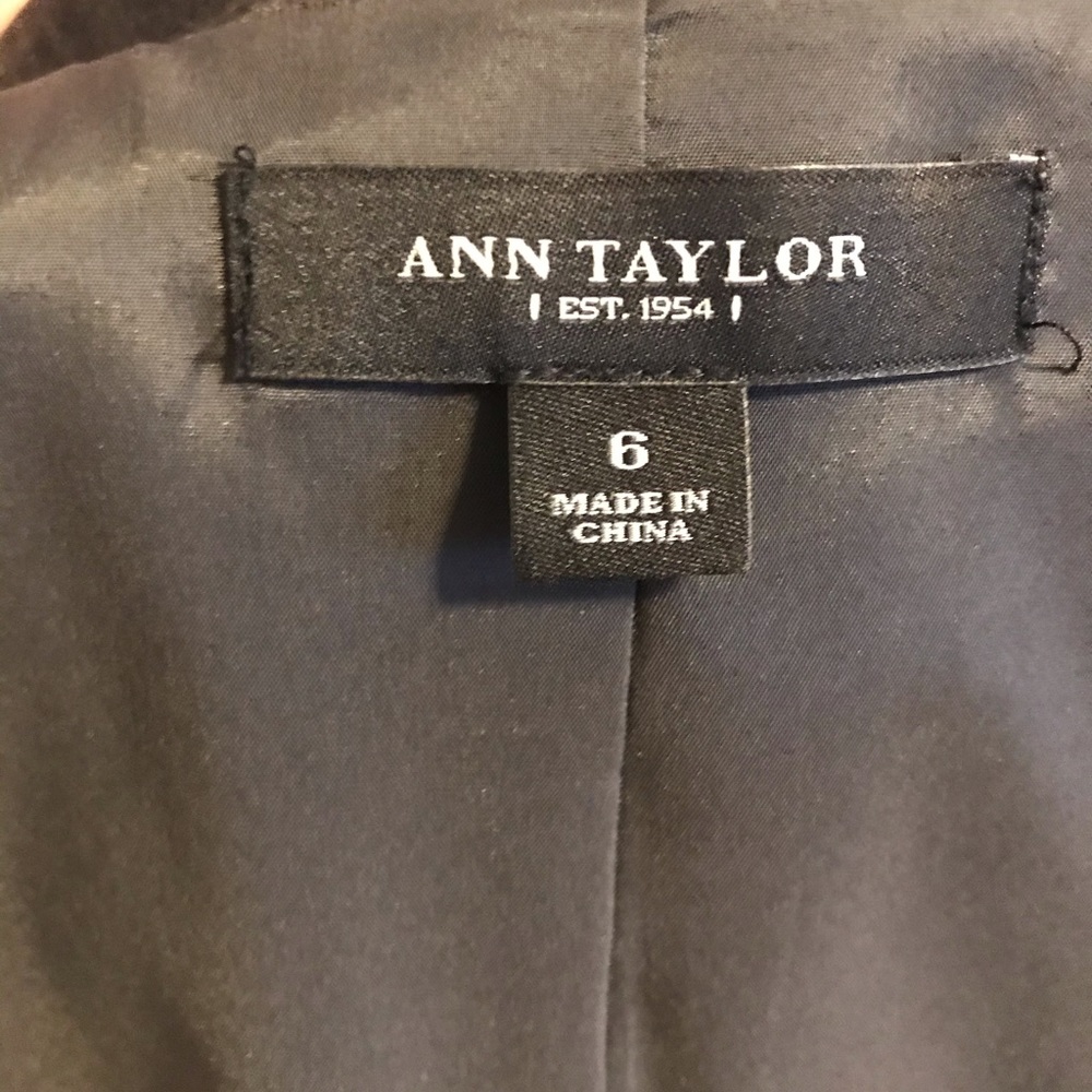 Ann Taylor two piece pinstriped suit❣️ - Picture 6 of 8